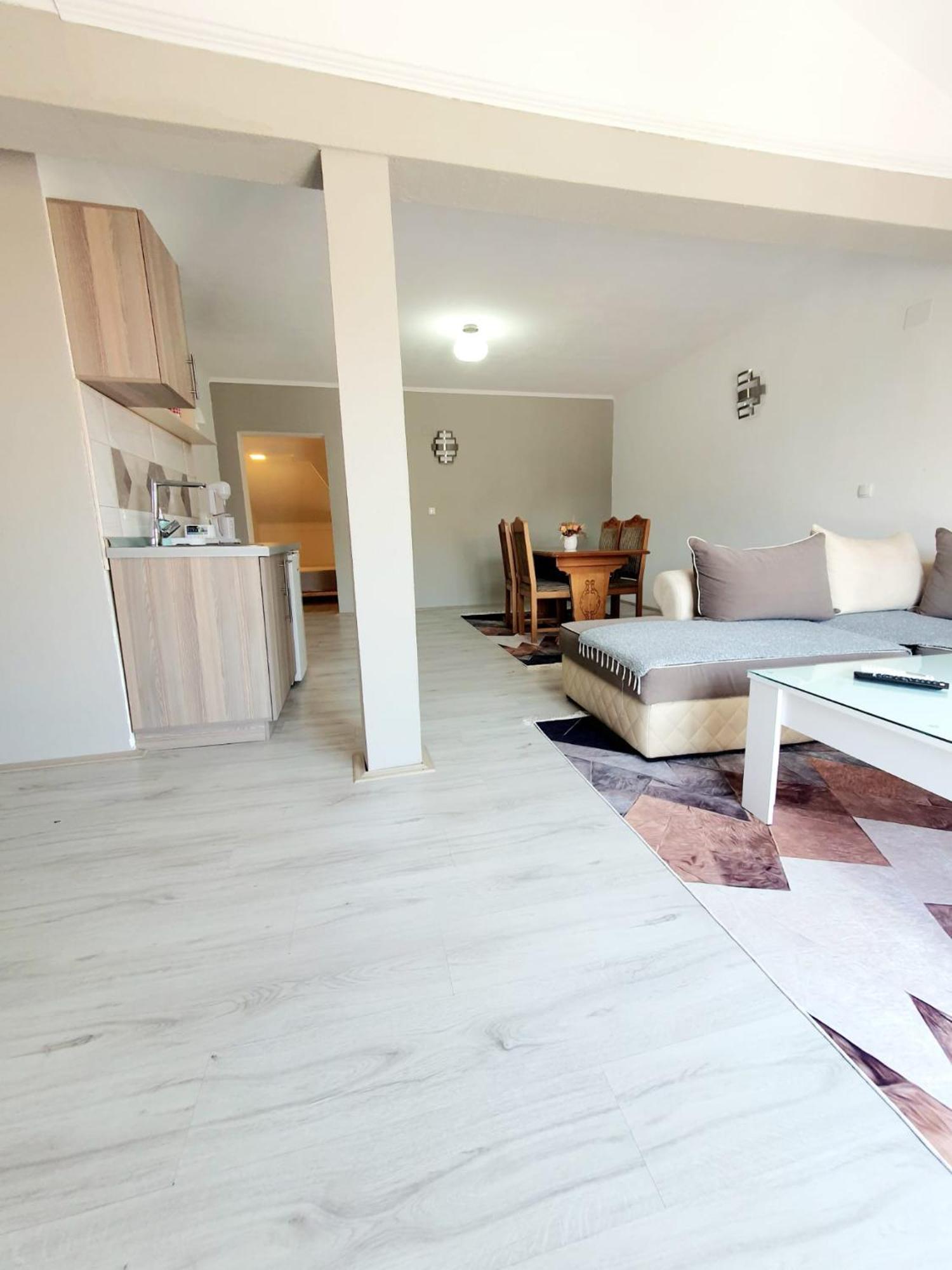 Eftimija Apartments ゲヴゲリヤ エクステリア 写真