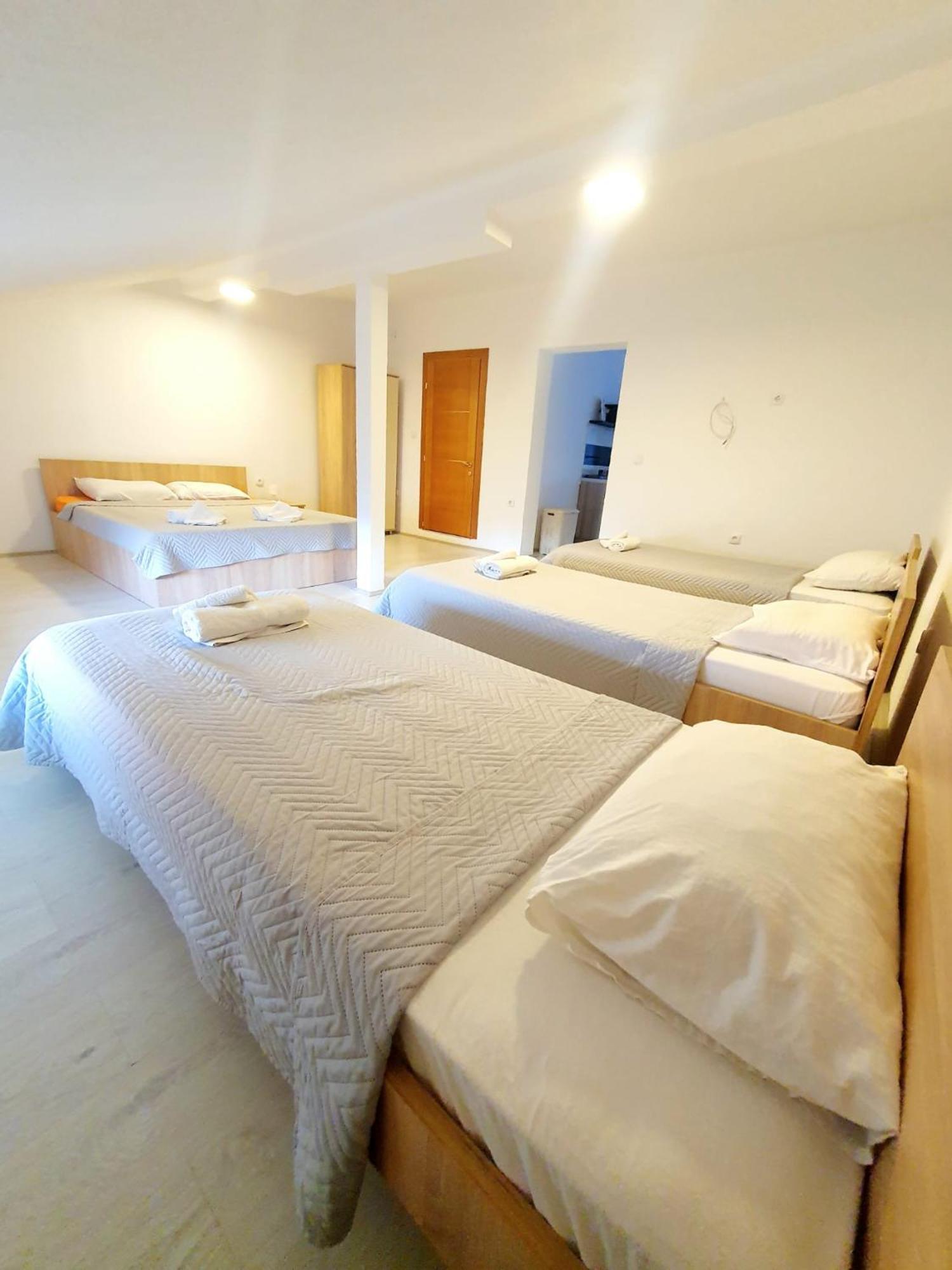 Eftimija Apartments ゲヴゲリヤ エクステリア 写真