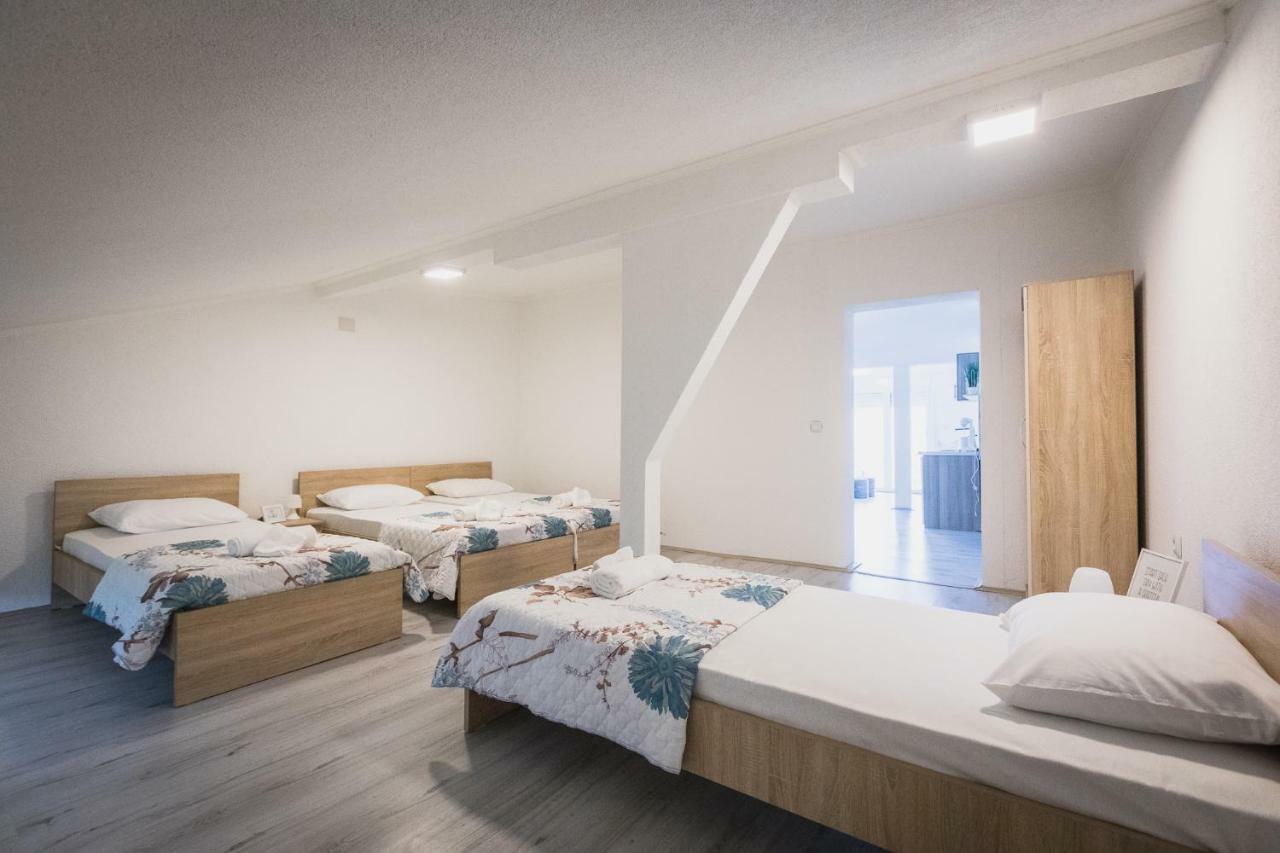 Eftimija Apartments ゲヴゲリヤ エクステリア 写真